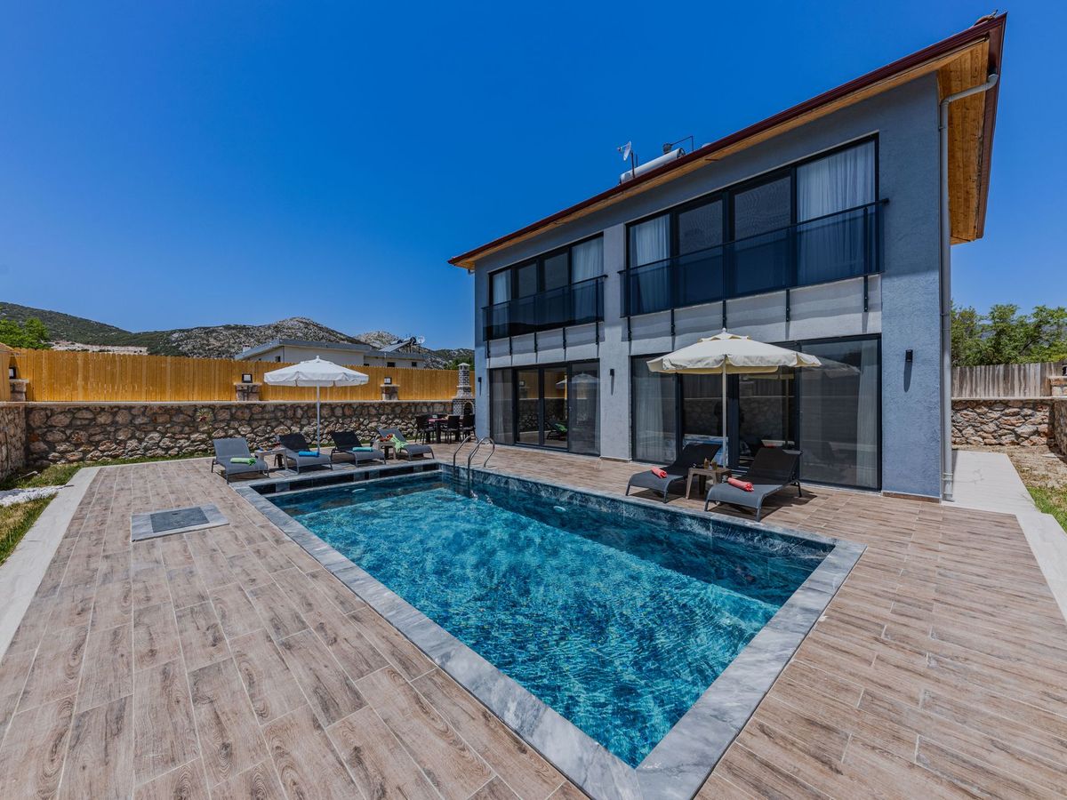 Özel Havuzlu Villa