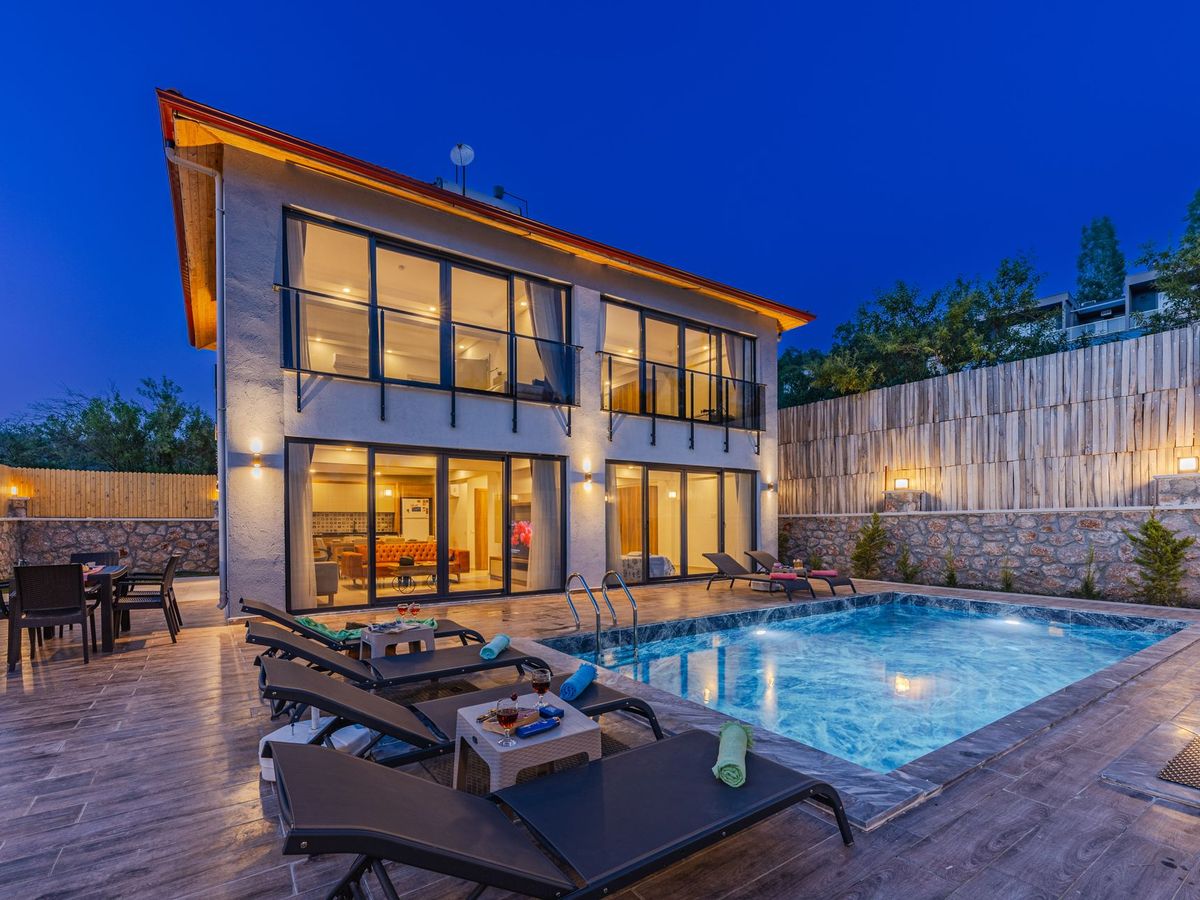 Özel Havuzlu Villa 2